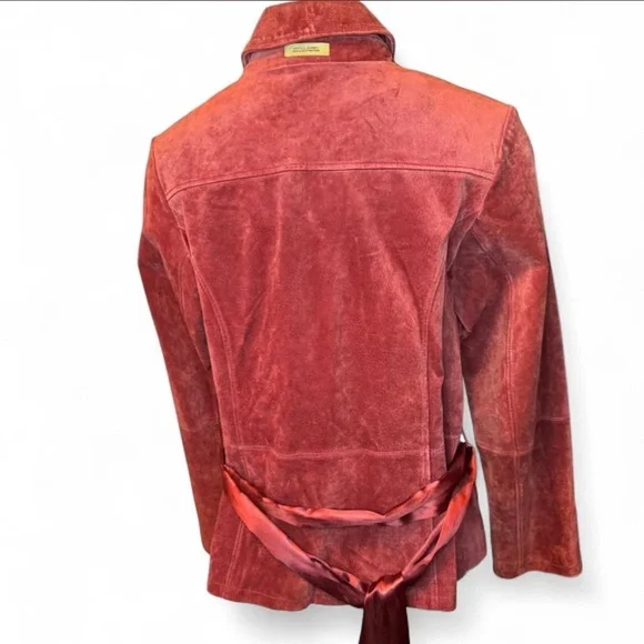 Sold - Picture 5 of 10